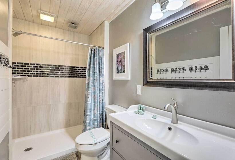 Family Friendly South Padre Island Escape W/ Grill