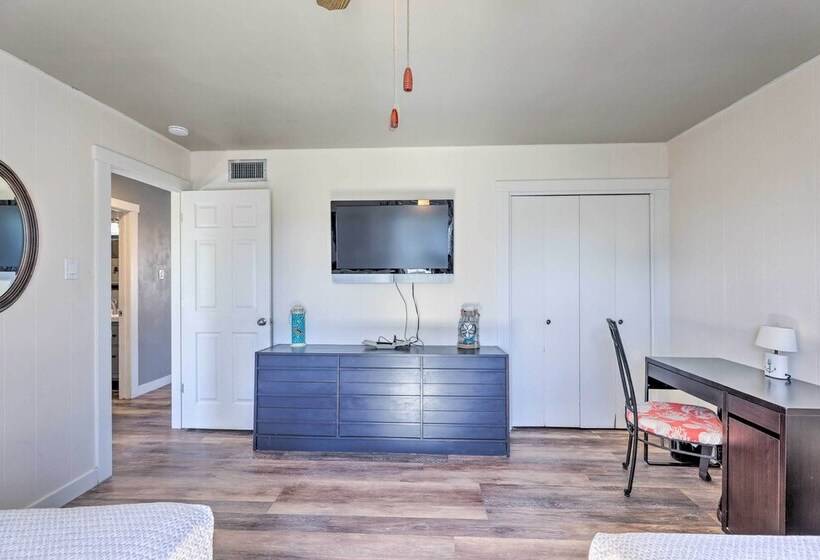 Family Friendly South Padre Island Escape W/ Grill