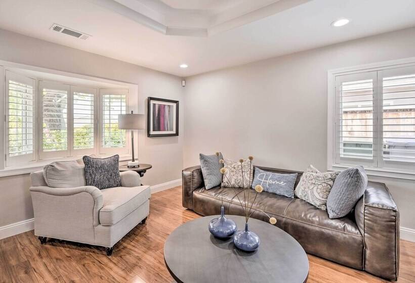 Family Home In Walkable Area Near Silicon Valley!