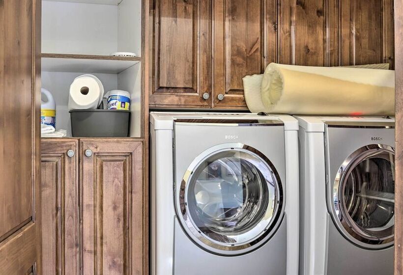 Provo Canyon Cabin  Treehouse  W/ Mountain Views