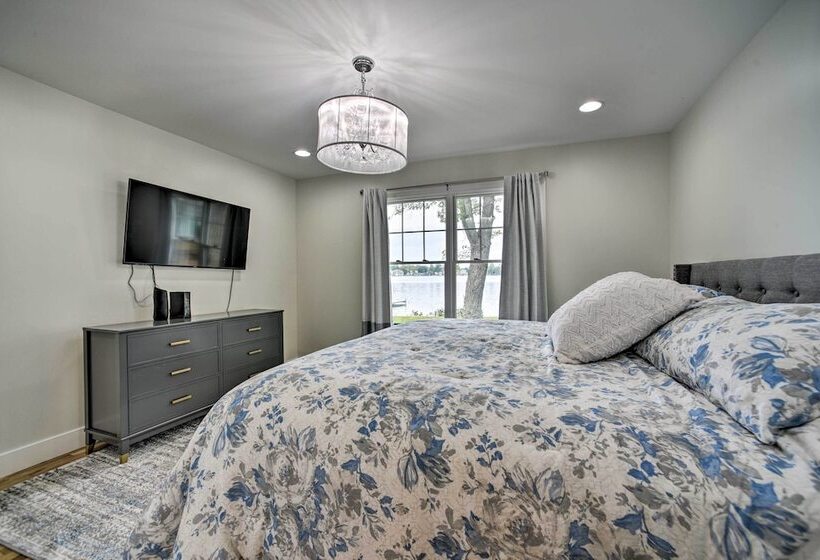 Fenton Home W/ Patio & All Sports Lake Access