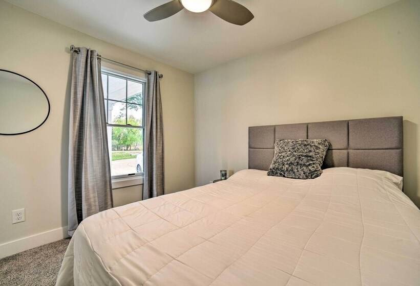 Fenton Home W/ Patio & All Sports Lake Access