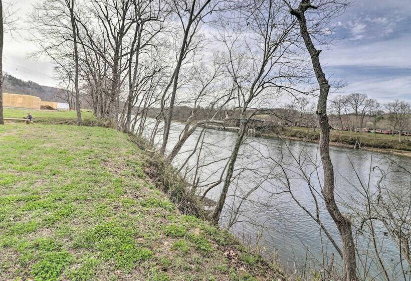 Flippin Home On White River W/ Fire Pit & Views!