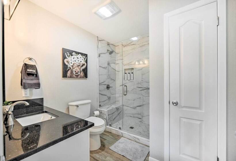 Fredericksburg Home W/ Hot Tub   1 Mi To Dtwn