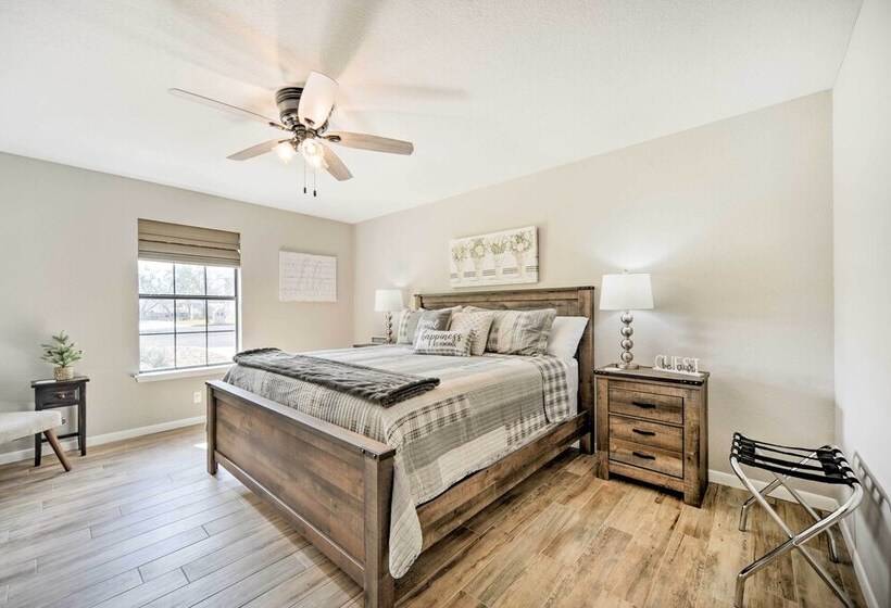 Fredericksburg Home W/ Hot Tub   1 Mi To Dtwn