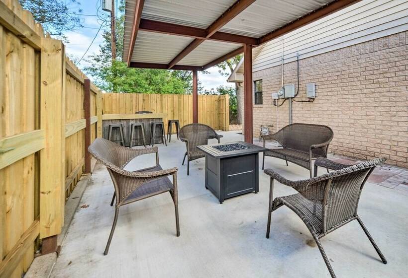 Fredericksburg Home W/ Hot Tub   1 Mi To Dtwn