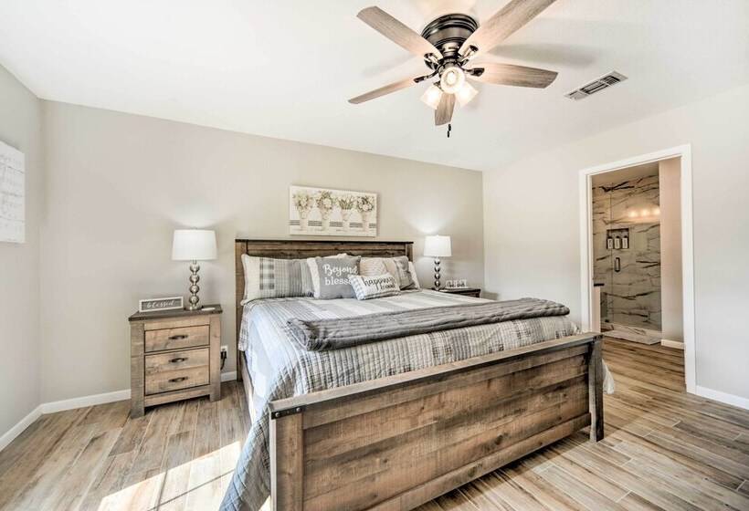 Fredericksburg Home W/ Hot Tub   1 Mi To Dtwn