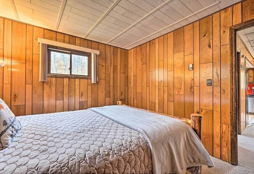 North Creek Chalet W/ Fire Pit Near Gore Mountain!