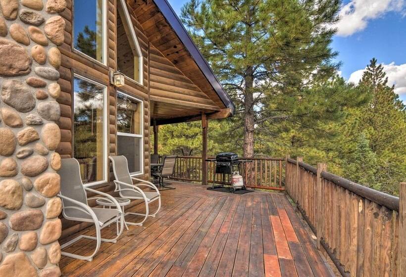 Gorgeous Alton Cabin W/ Deck + Mountain Views