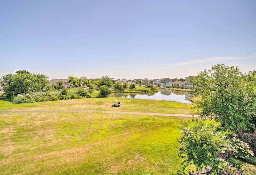 Gorgeous Newly Built Home: Golf Course View!