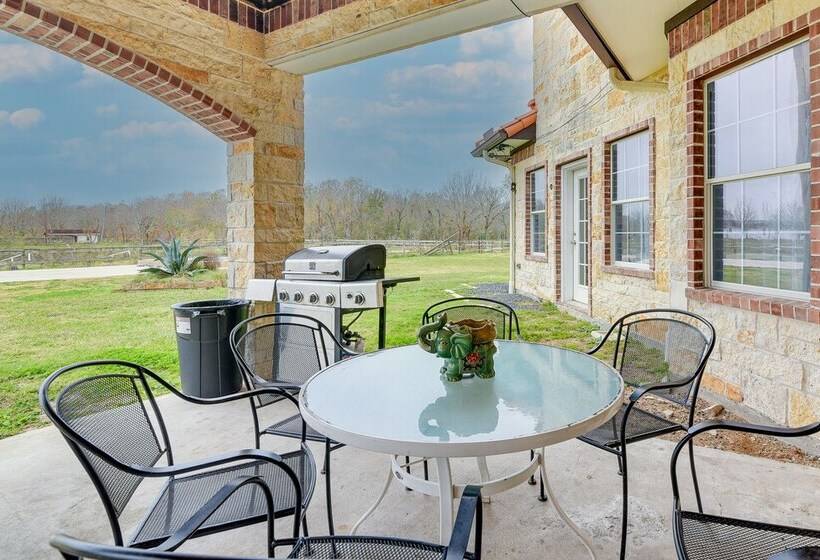 Grand Rosharon Estate On 10 Acres Of Farmland