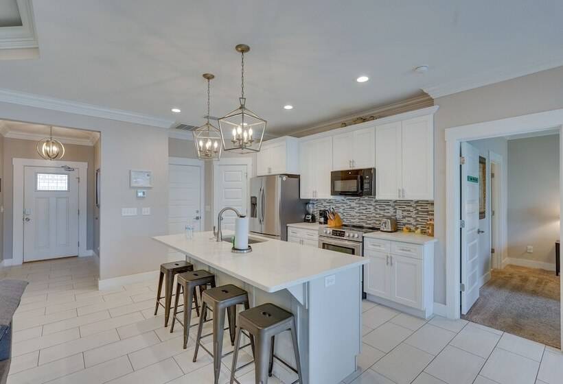 Pcb Home W/ Private Yard < 1/2 Mi To Beach Access!