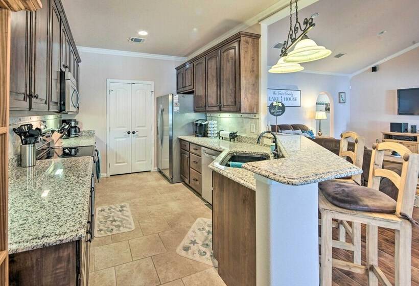 Private Dock & Sunset Views: Gun Barrel City Home