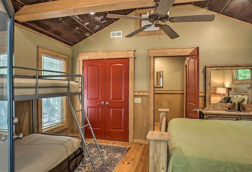 Guntersville Lake Cabin W/ 3 Fishing Ponds!