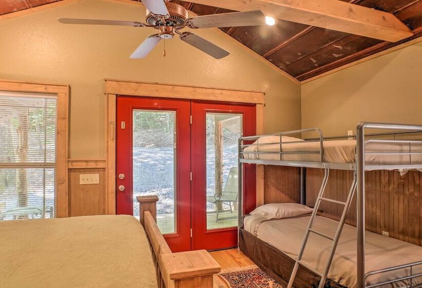 Guntersville Lake Cabin W/ 3 Fishing Ponds!