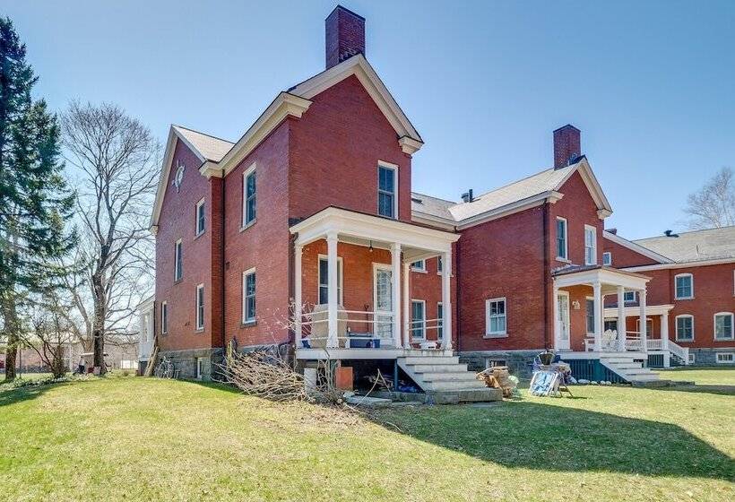 Historic Casco Bay Home On Great Diamond Island