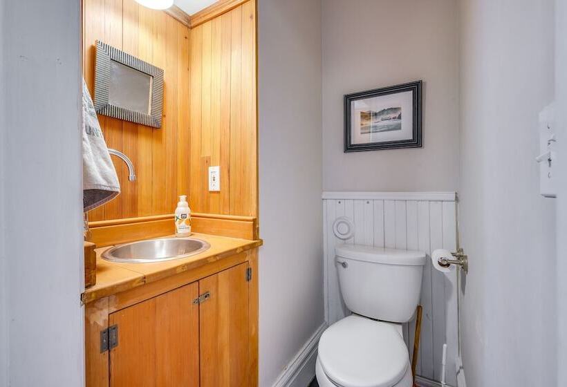 Historic Casco Bay Home On Great Diamond Island