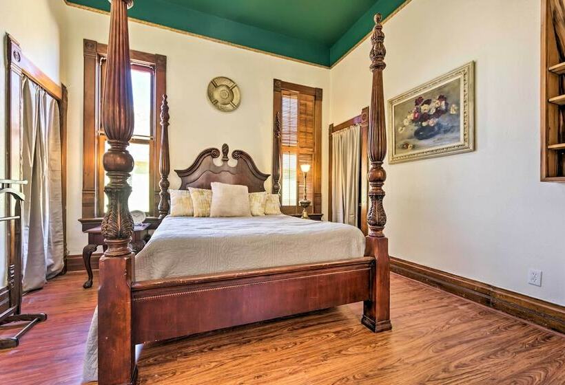 Historic Gambler House ~ 1 Mi From Riverwalk!