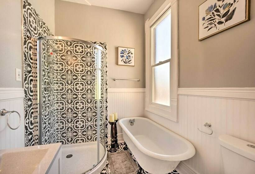 Historic Gambler House ~ 1 Mi From Riverwalk!