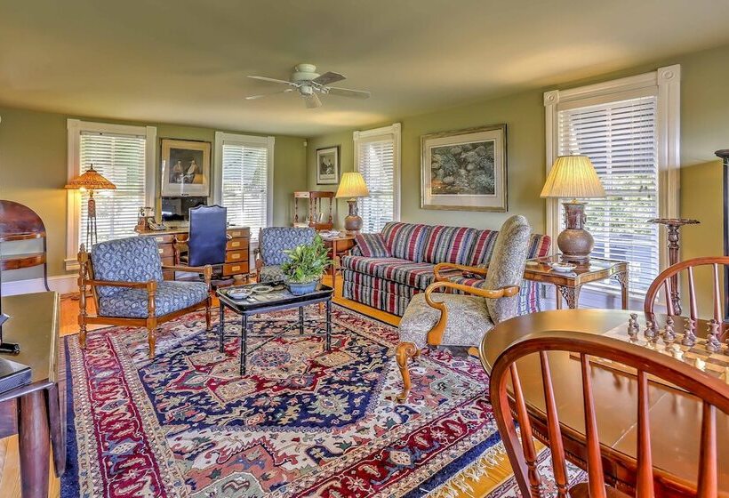 Historic Manteo House On Roanoke Sound W/ Dock!