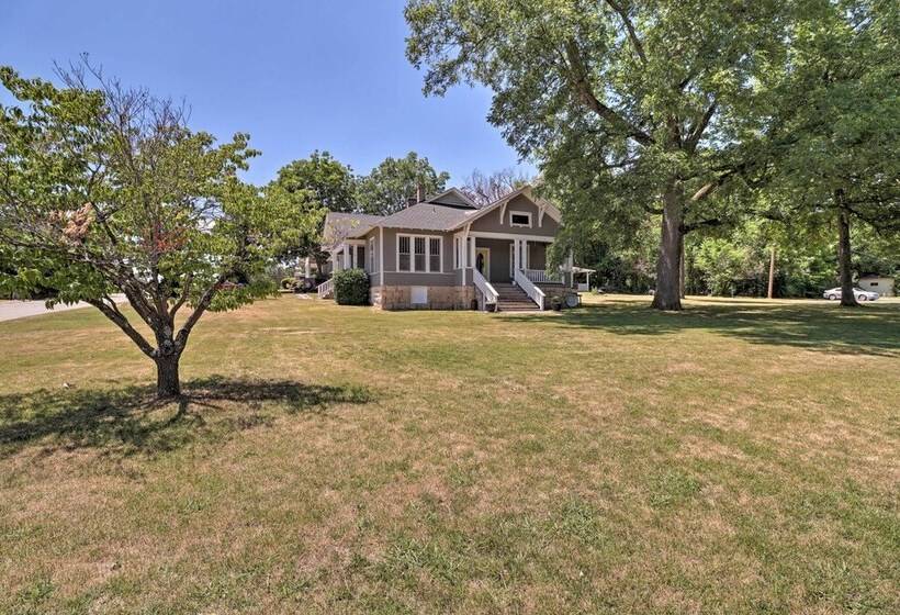 Historic Mountain Home Haven W/ Large Yard!