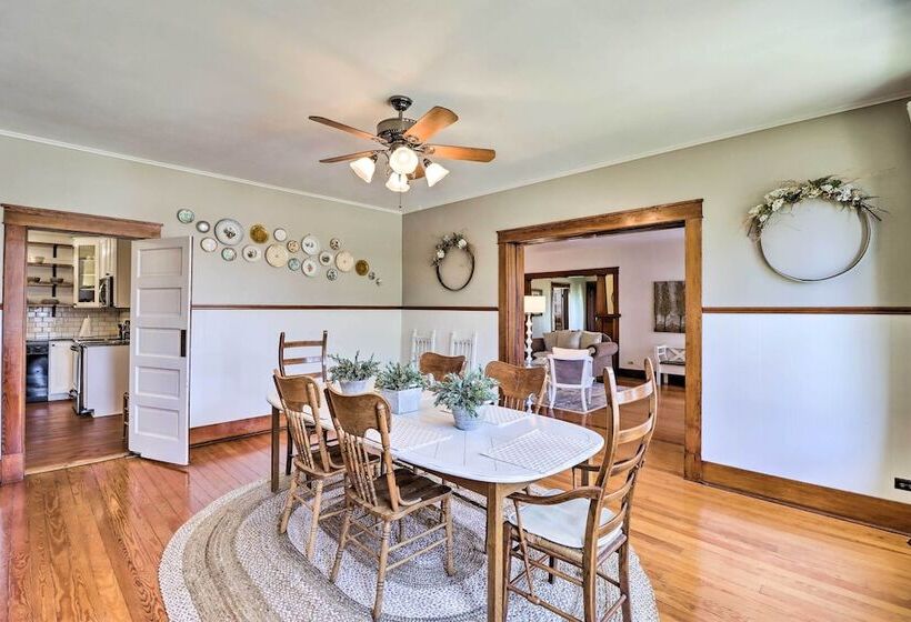 Historic Mountain Home Haven W/ Large Yard!