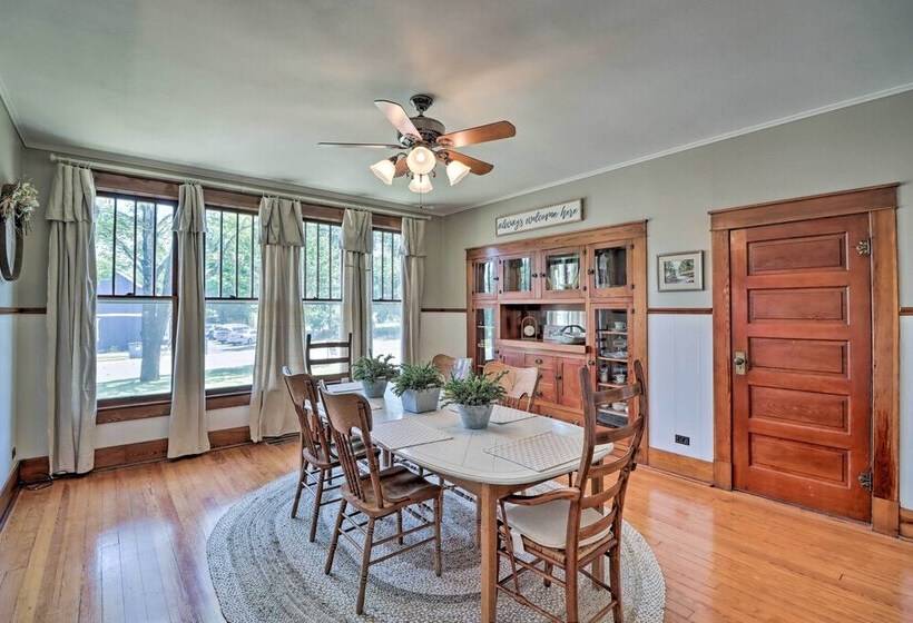 Historic Mountain Home Haven W/ Large Yard!