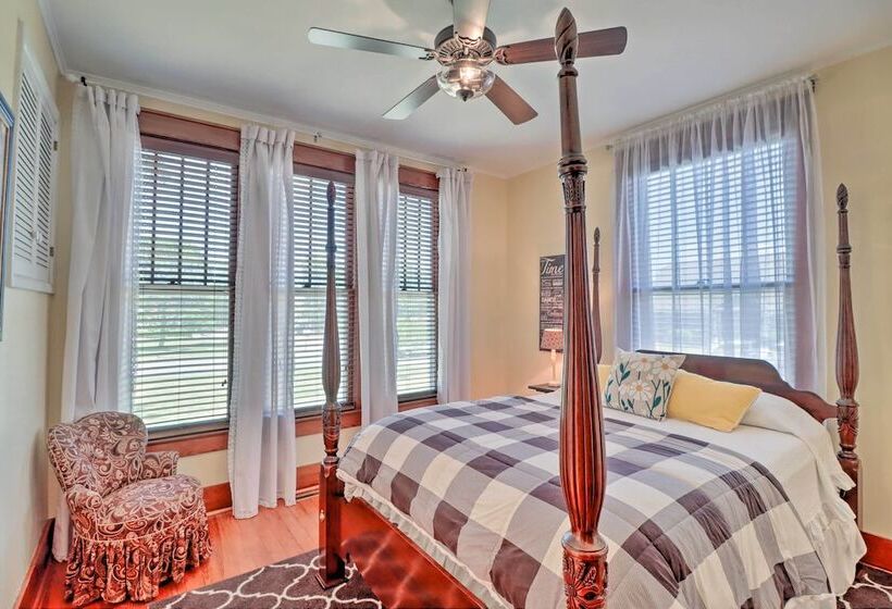 Historic Mountain Home Haven W/ Large Yard!