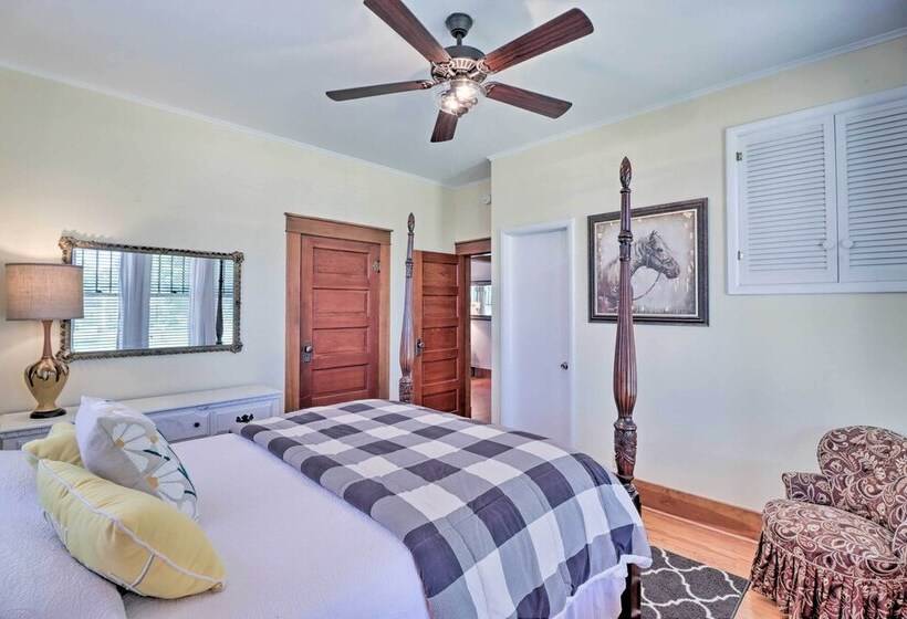 Historic Mountain Home Haven W/ Large Yard!