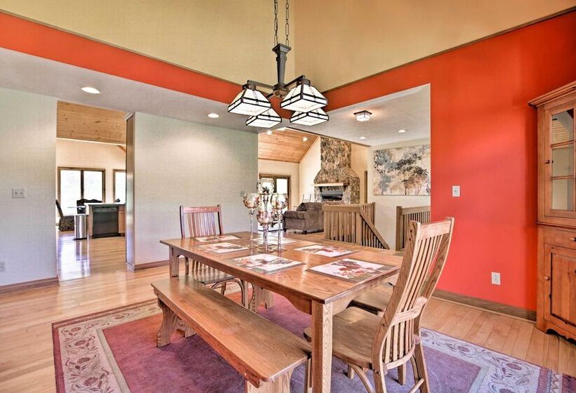 House W/deck, Fire Pit   15 Mins To Snowshoe!