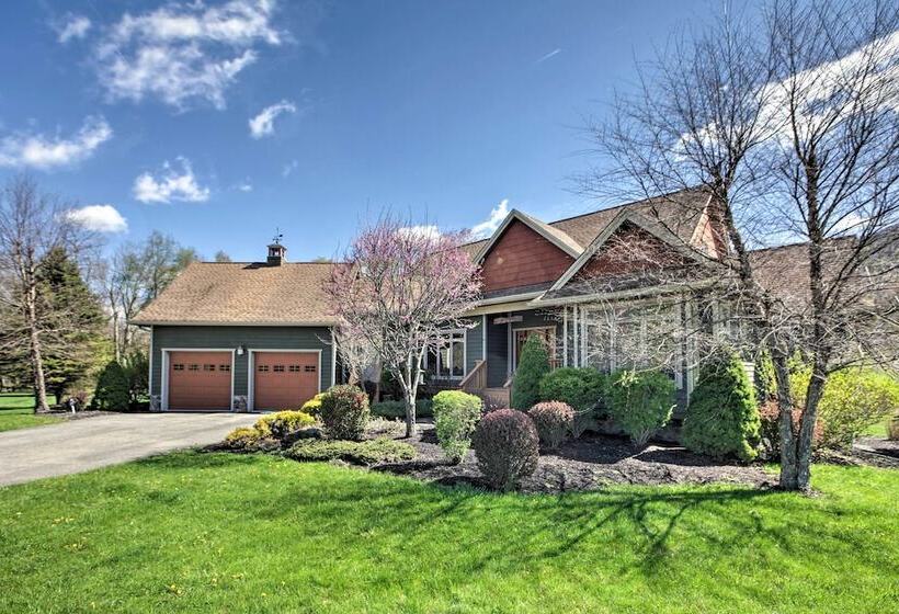 House W/deck, Fire Pit   15 Mins To Snowshoe!