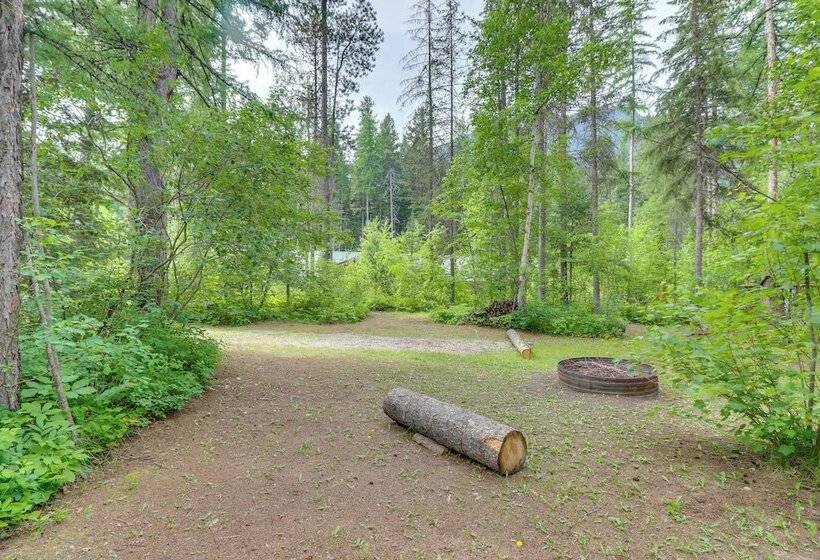 Hungry Horse Cabin W/ Gas Grill, Near Glacier!