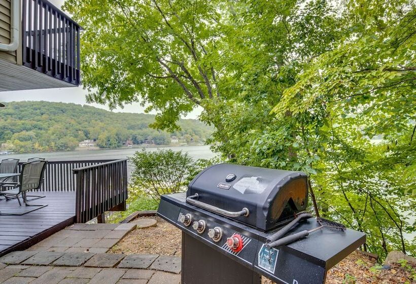 Ideally Located Home W/ Private Dock In Camdenton!