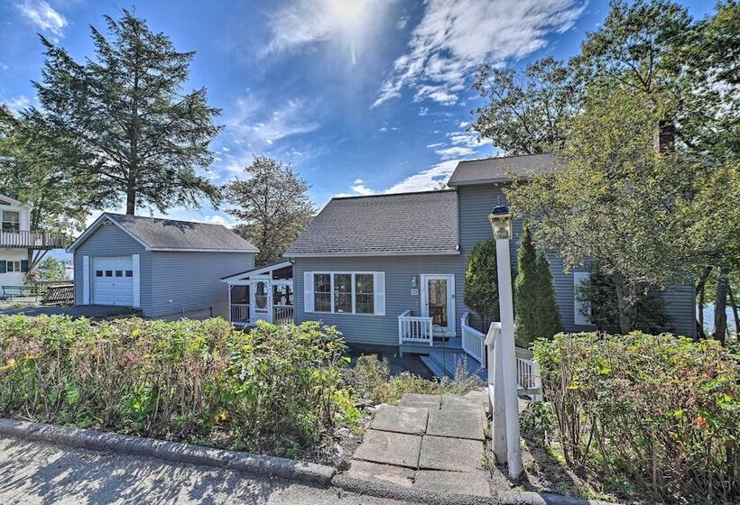 Inviting Lakefront Home: Seasonal Boat Dock!