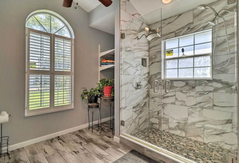 Jacksonville Home, Near Beach & Mayo Clinic!