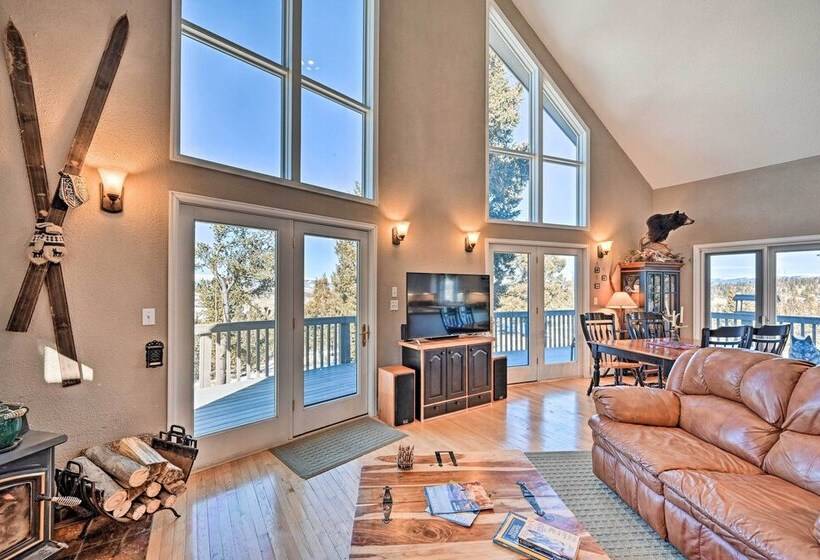 Jefferson Cabin W/ Hot Tub: Ski, Hike, Bike!