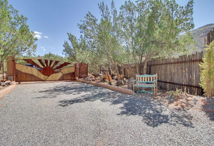 Jemez Springs Mountain Oasis   Hot Springs Nearby!