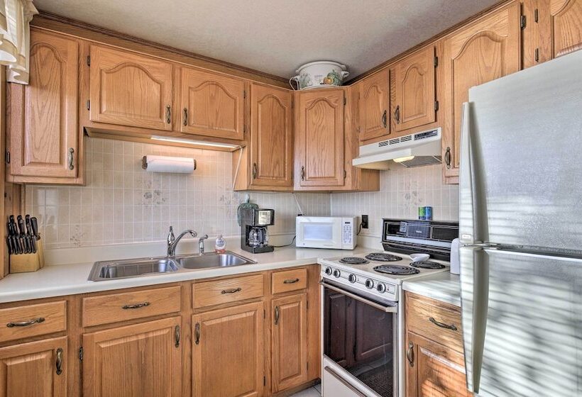 Lake Gogebic Retreat: Hike, Fish & Snowmobile!