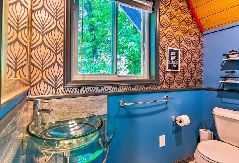 Game Room & Mountain Views: Lake Lure Retreat!