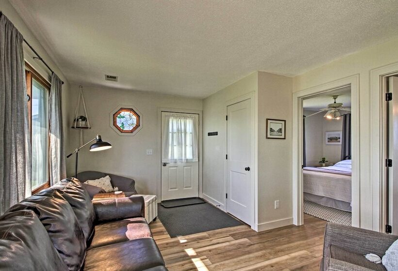 Lake Mary Cottage W/private Beach & Boat Dock