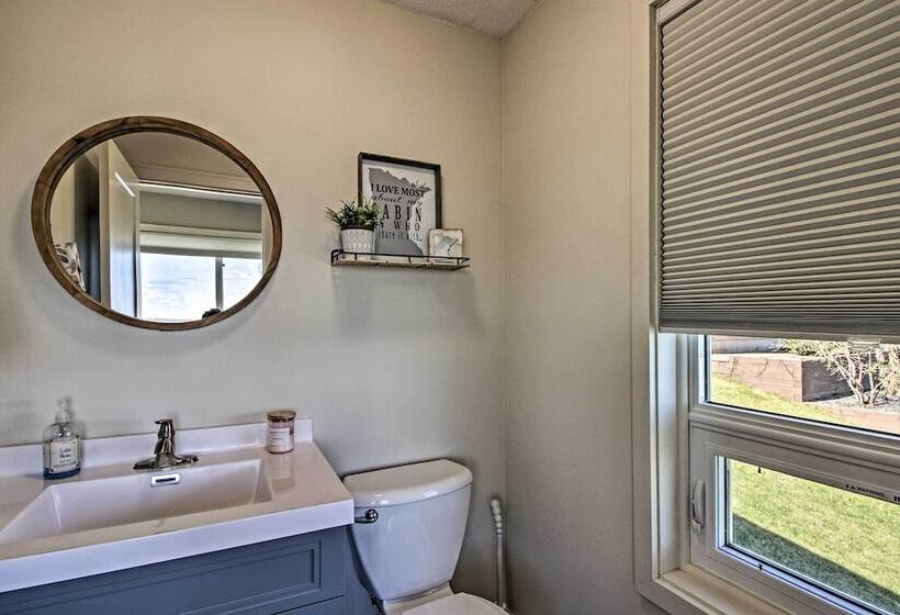 Lake Mary Cottage W/private Beach & Boat Dock