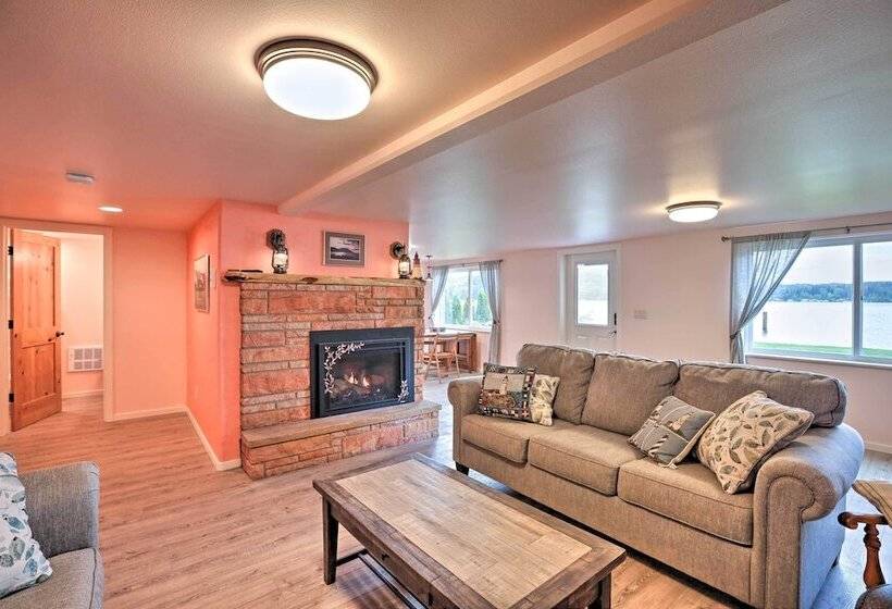 Lake Whatcom House W/ Boat Dock + Mountain View!