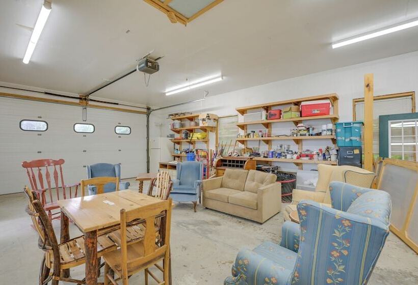 Lakefront Maine Retreat W/ Deck, Dock & Fire Pit!