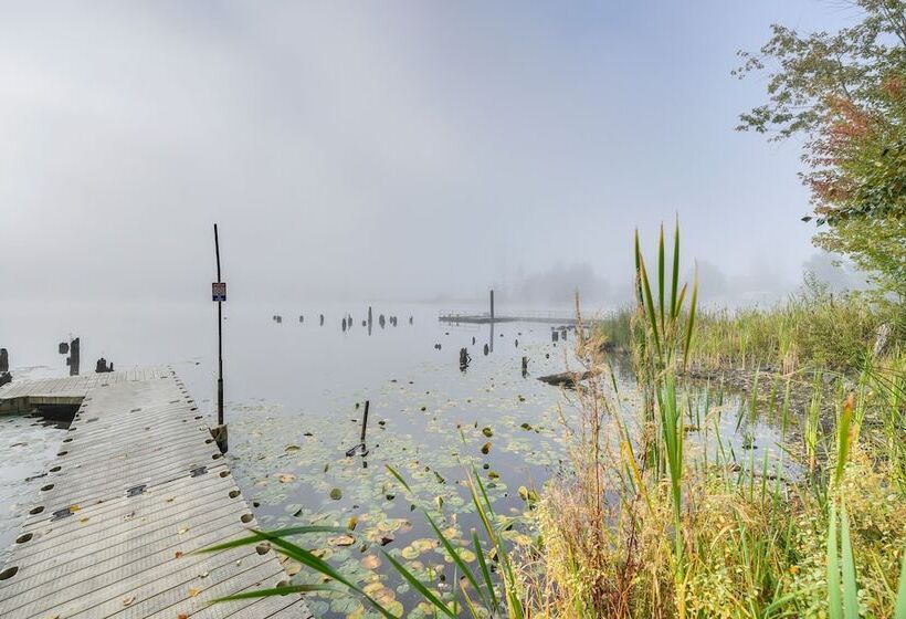 Lakefront Mount Vernon Home W/ Private Dock!