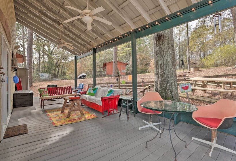 Lakeside Pleasure Island Cabin W/ Deck & Gas Grill