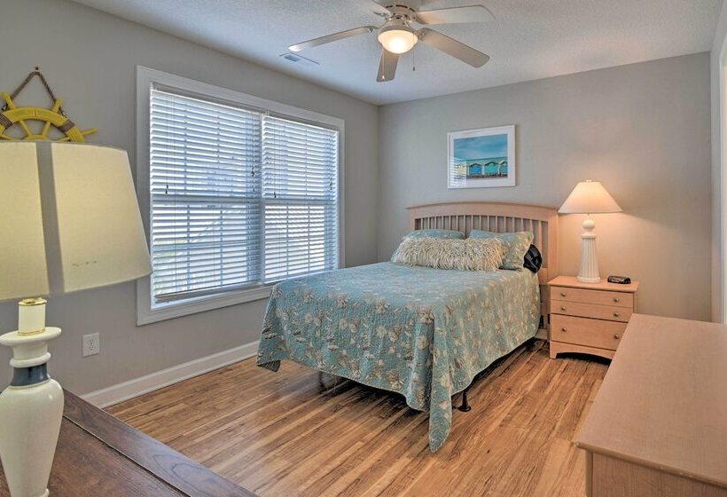 Large Home W/ Hot Tub & Pool: 500 Ft To The Beach