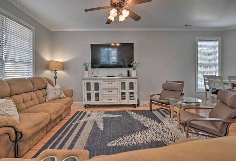 Large Home W/ Hot Tub & Pool: 500 Ft To The Beach