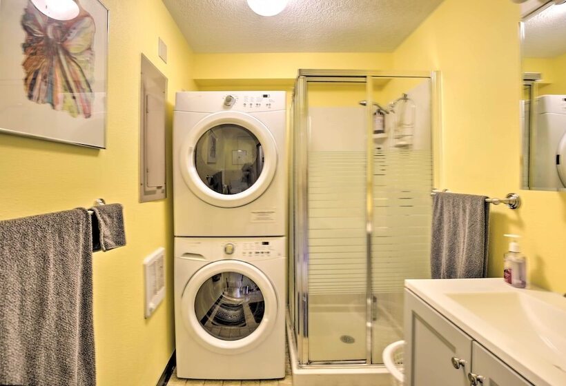 Oregon Coast Escape: Steps To Beach