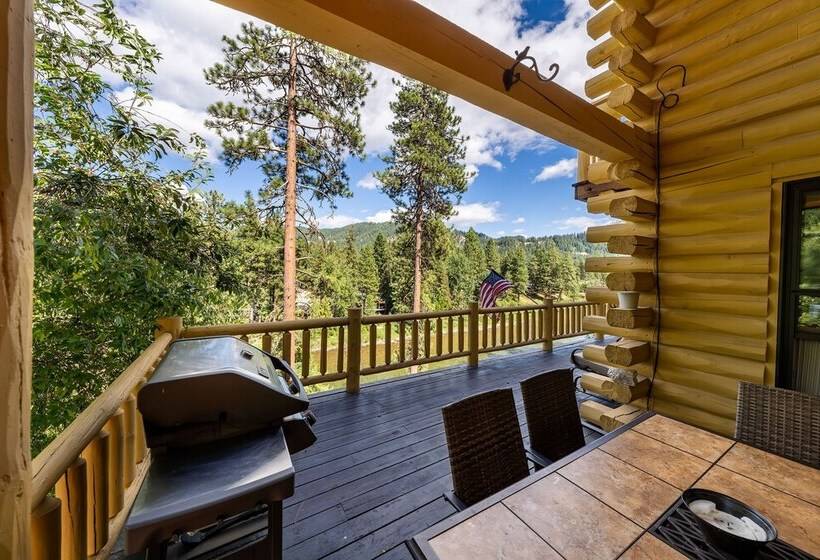 Log Cabin W/ Private Hot Tub On Wenatchee River!