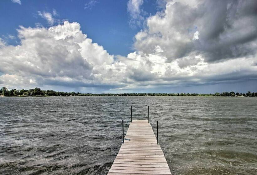Lovely Lakefront Hideaway   Bring Your Boat!